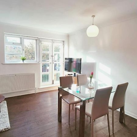 ロンドンAldgate Flats In E1.アパートメント エクステリア 写真