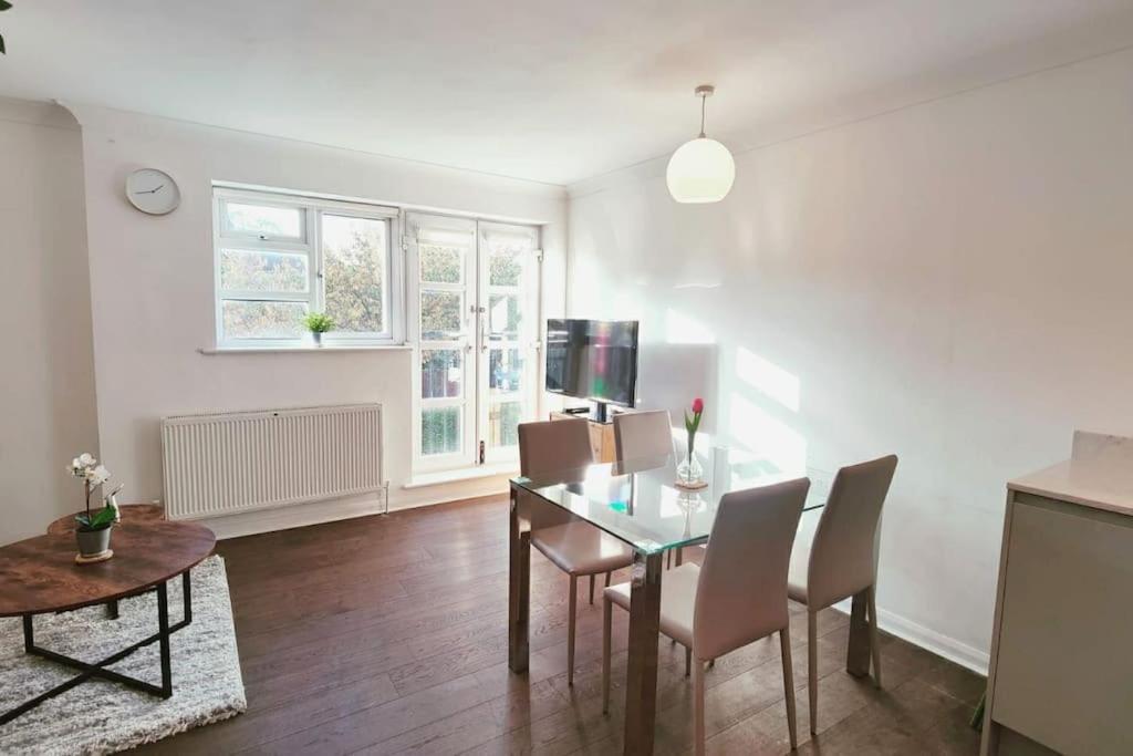 ロンドンAldgate Flats In E1.アパートメント エクステリア 写真